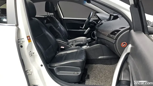 Renault SM3