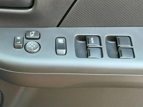 Mitsubishi Minicab Van