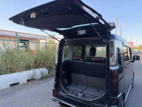 Suzuki Spacia Custom