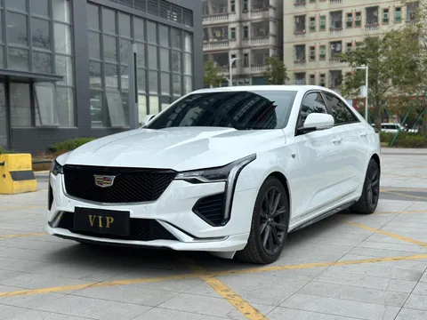 Cadillac CT4