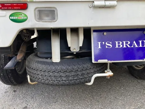 Mazda Scrum Truck