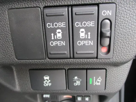 Honda Freed Plus