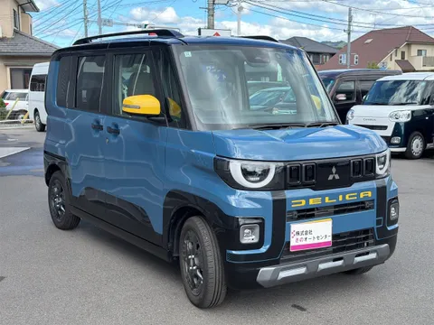 Mitsubishi Delica Mini
