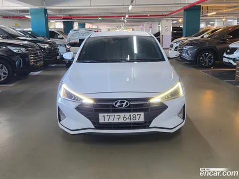 Hyundai Elantra (Avante)