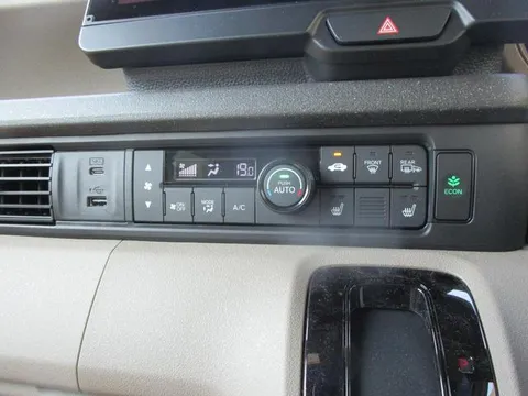 Honda N-BOX Joy