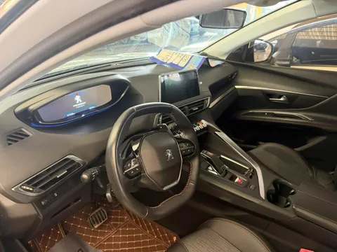 Peugeot 4008