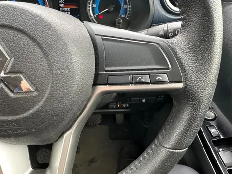 Mitsubishi eK X