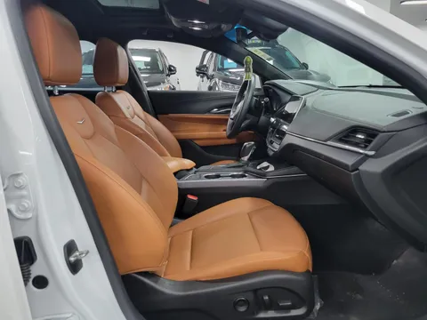 Cadillac CT4