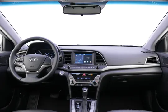 Hyundai Elantra (Avante)