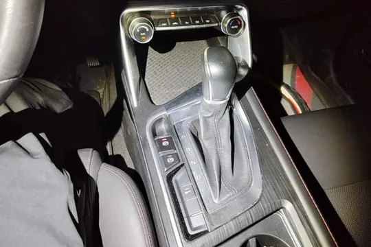 Geely Binray