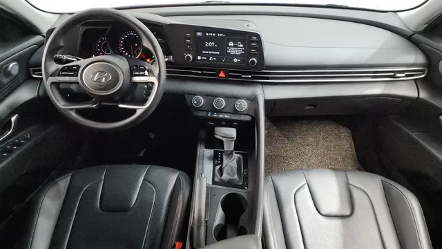 Hyundai Elantra (Avante)