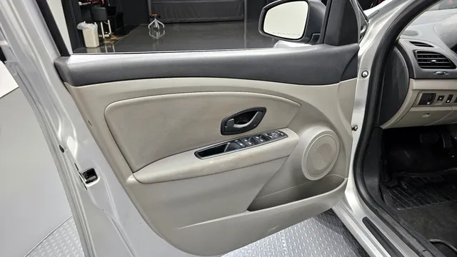 Renault SM3