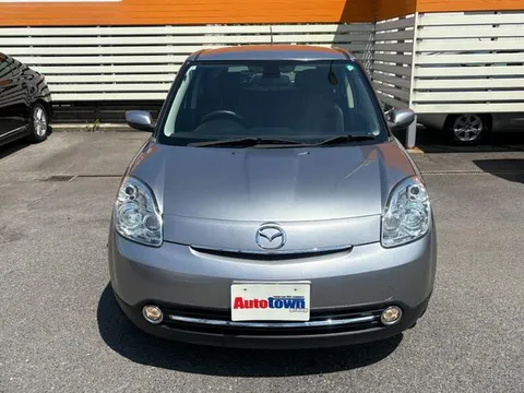 Mazda Verisa
