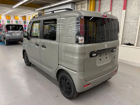 Suzuki Spacia Base