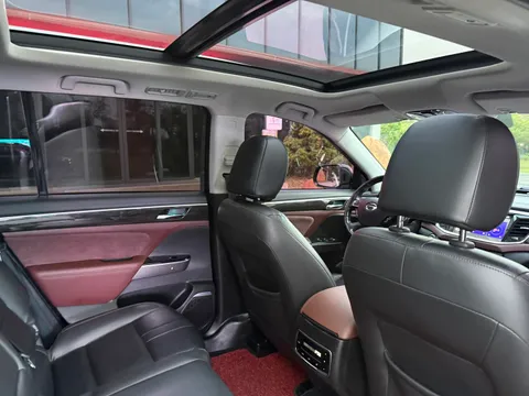 Gac GS8