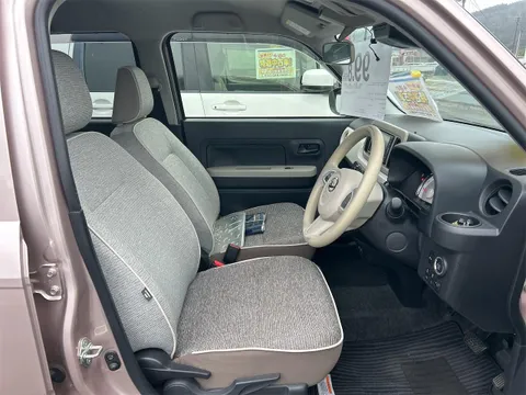 Daihatsu Mira Tocot