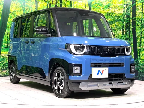 Mitsubishi Delica Mini