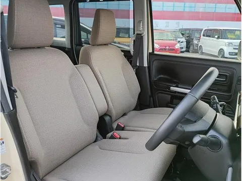 Suzuki Spacia Gear