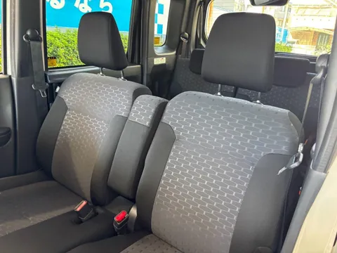 Toyota Pixis Mega