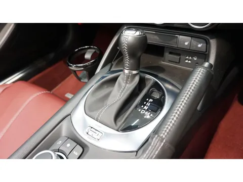 Mazda MX-5 (Roadster)