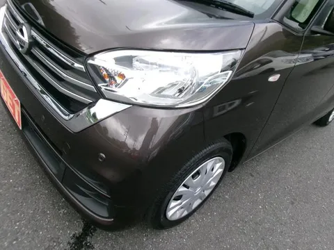 Nissan Dayz Roox