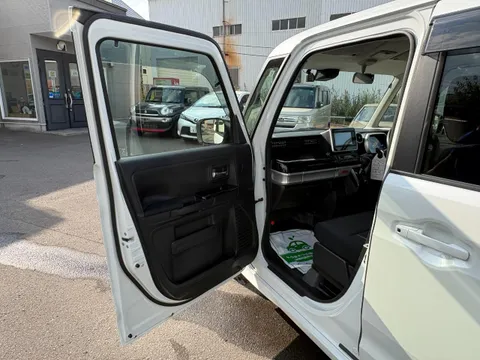 Suzuki Spacia Custom