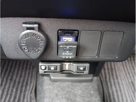 Daihatsu Mira Tocot