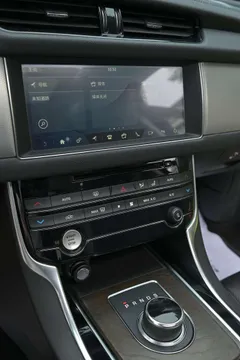 Jaguar XFL