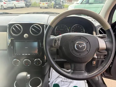 Mazda Verisa
