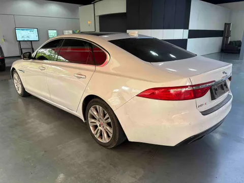 Jaguar XFL
