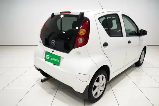 BYD F0