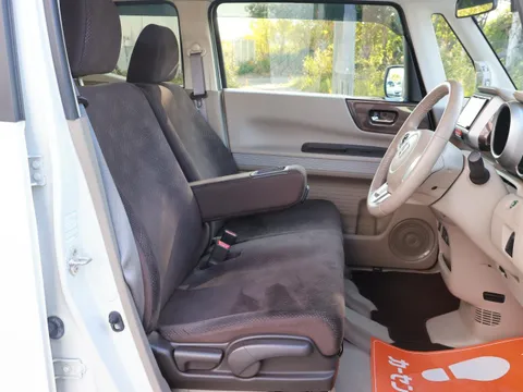 Honda N-BOX Slash