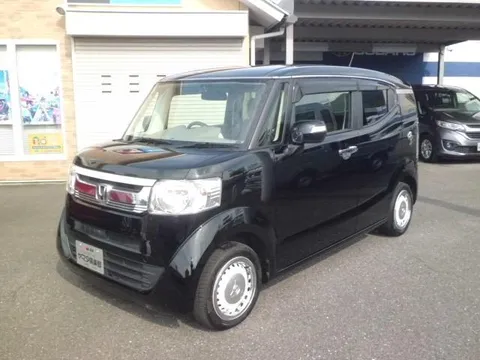 Honda N-BOX Slash