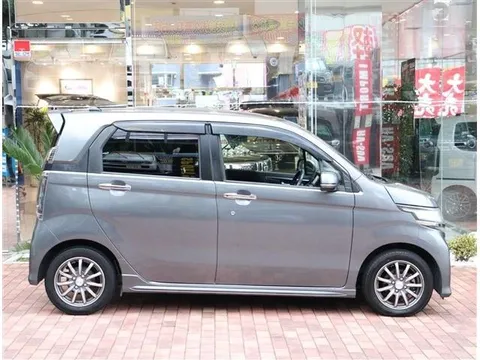 Honda N-WGN Custom