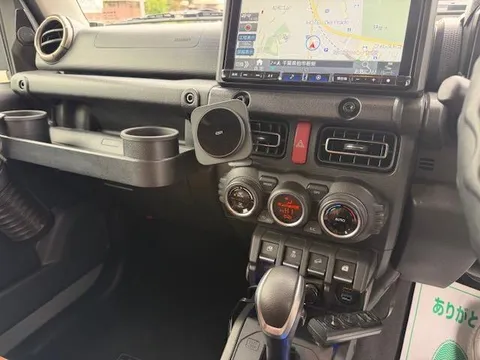 Suzuki Jimny Sierra