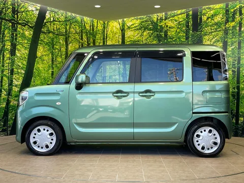 Suzuki Spacia