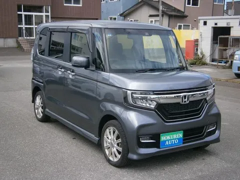 Honda N-BOX Custom