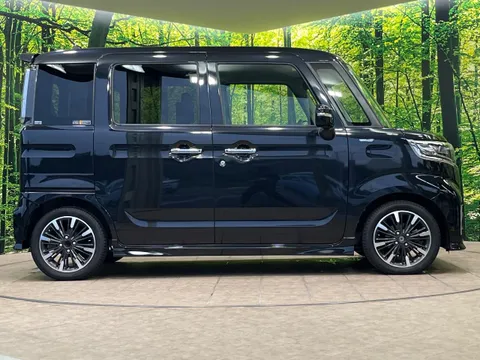 Suzuki Spacia Custom