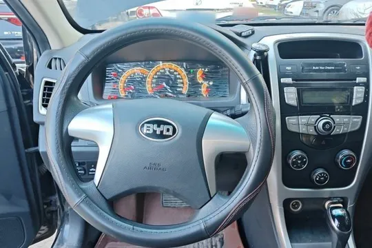 BYD F3