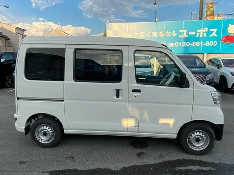 Toyota Pixis Van