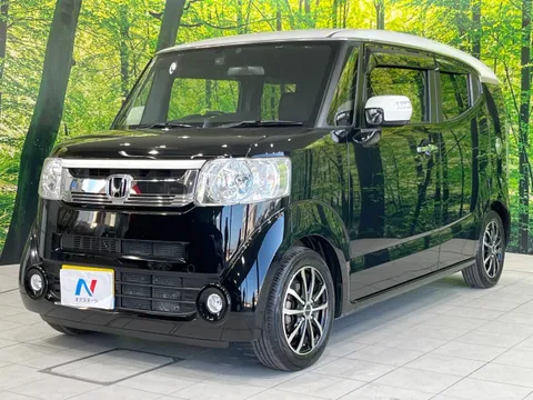 Honda N-BOX Slash
