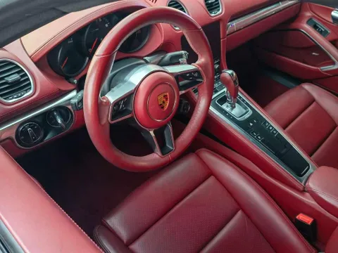 Porsche 718