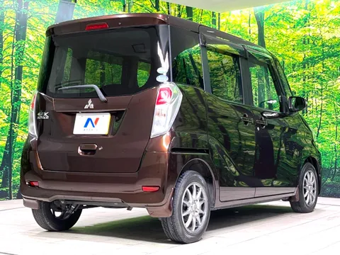 Mitsubishi eK Space