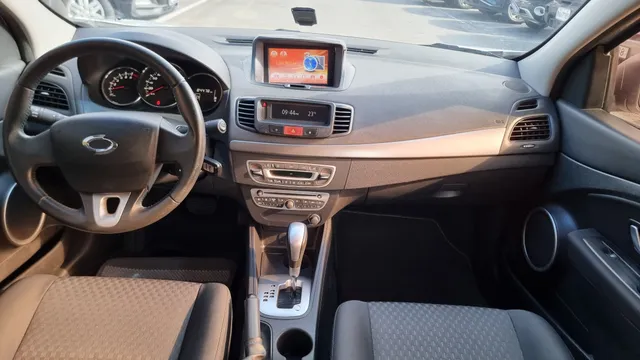 Renault SM3