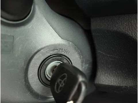 Toyota Yaris (Vitz)