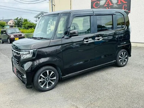 Honda N-BOX Custom