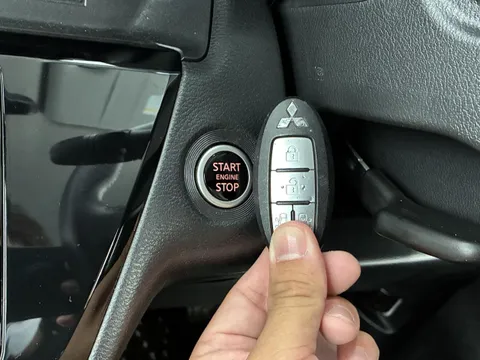 Mitsubishi eK X Space