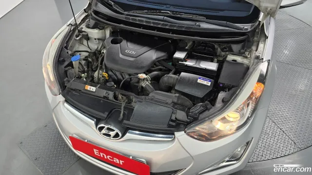 Hyundai Elantra (Avante)