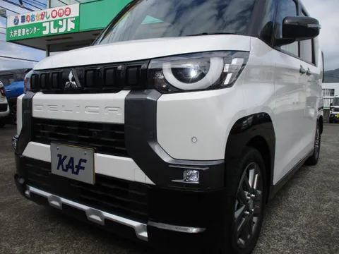 Mitsubishi Delica Mini