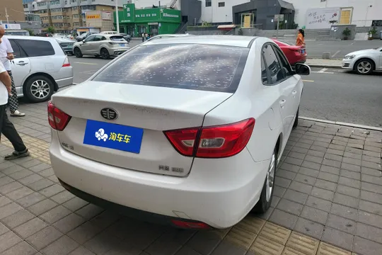 Bestune B30